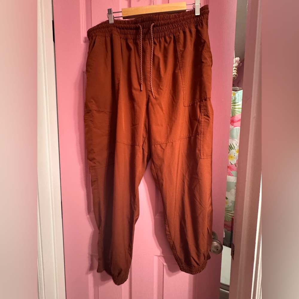 Cargo pants